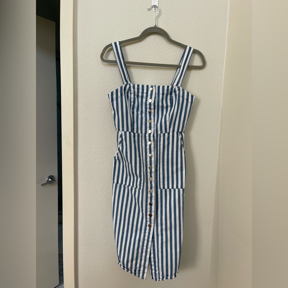 Forever 21 Blue and White Classic Striped Denim Midi Dress Size S with Pockets - Picture 4 of 11